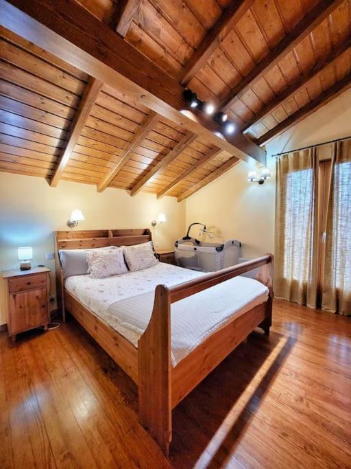 Appartement Le Nid Du Bouvreuil à Angoustrine Extérieur photo